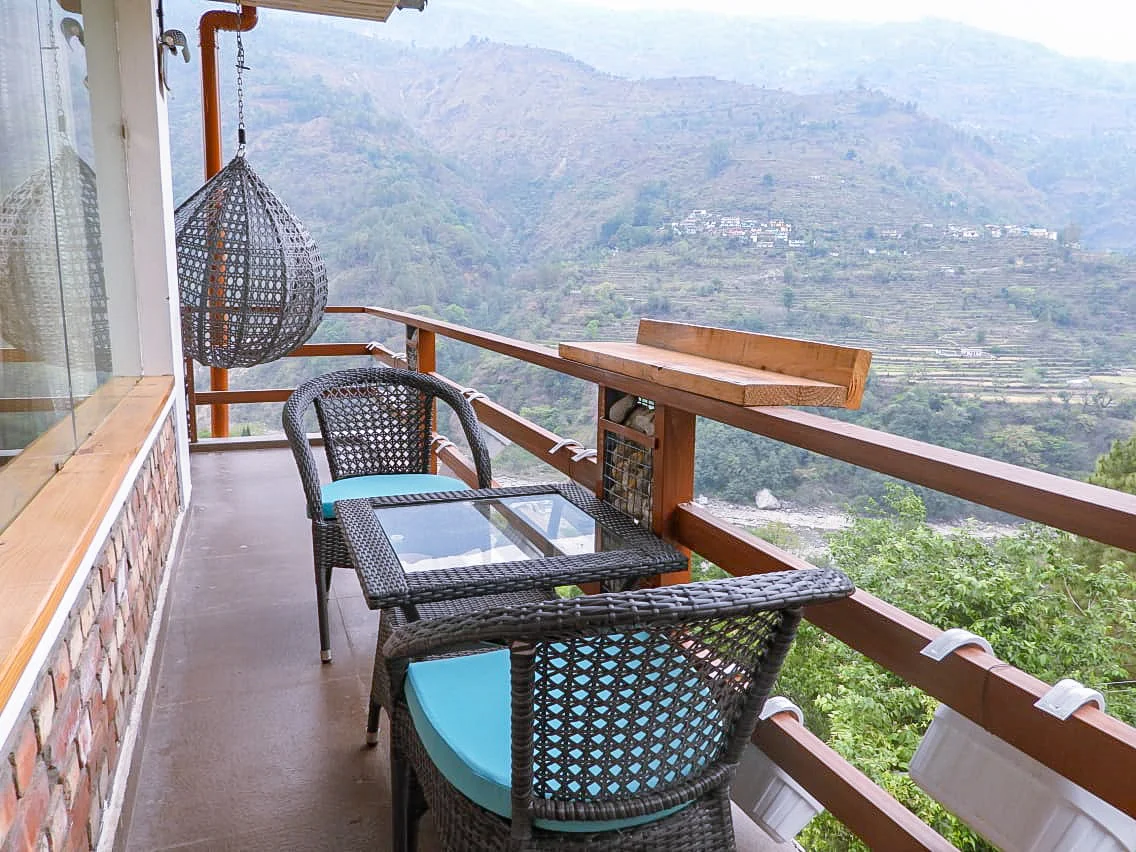 accommodation-during-himalayan-yoga-retreat